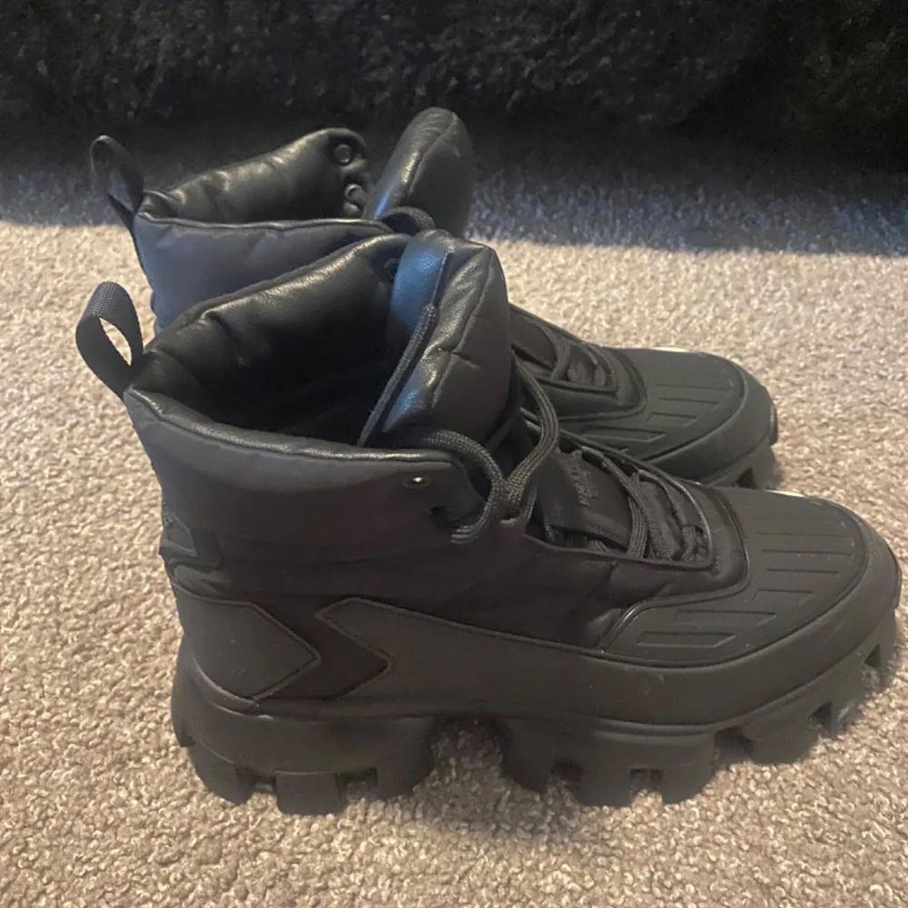 Mens Prada boots - Picture 4 of 6